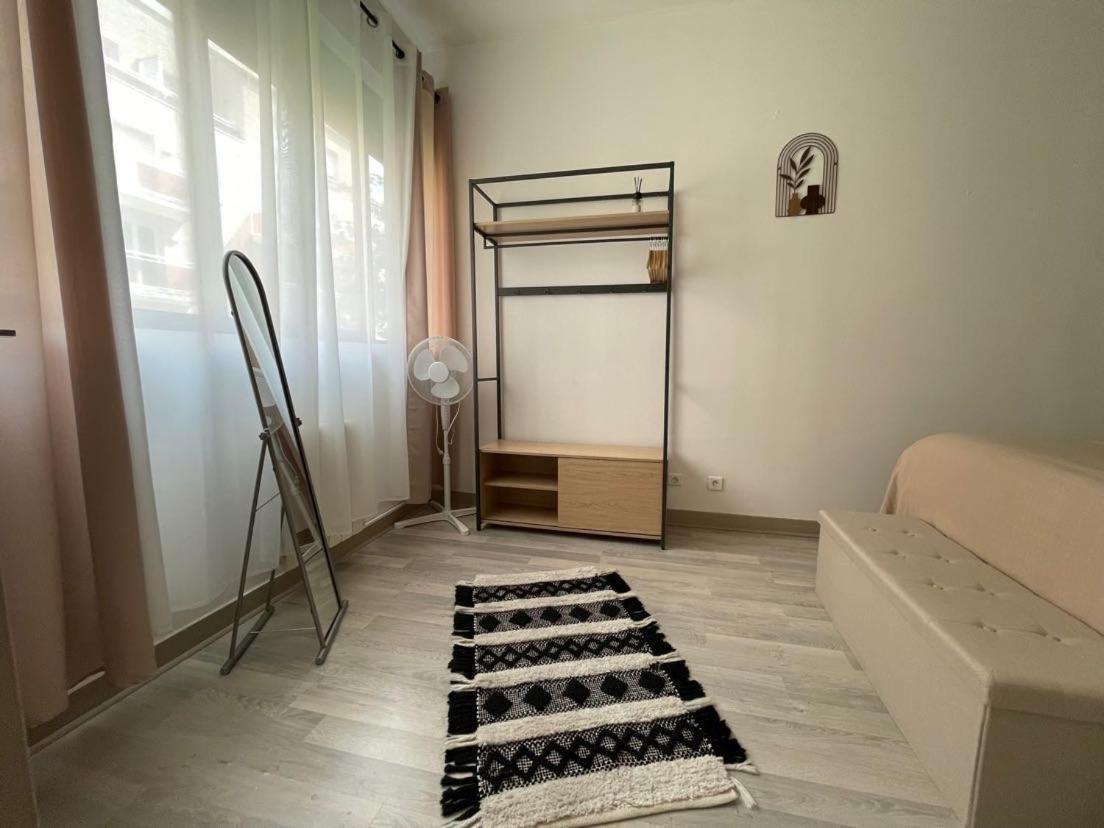 Appartement Avec Terrasse Et Parking - Centre Chartres
